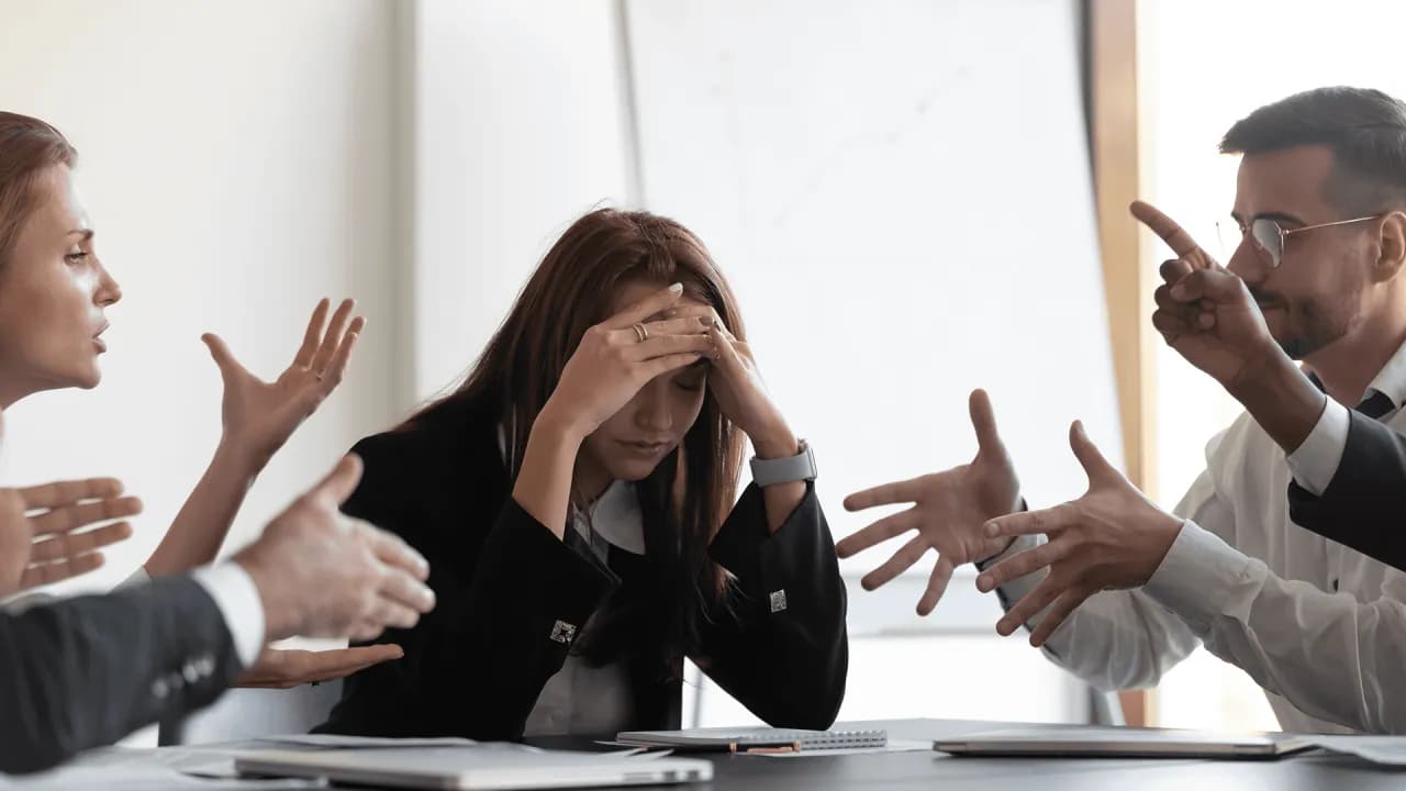 Jak ukarać kobietę i zrozumieć lepsze zarządzanie konfliktami w relacjach