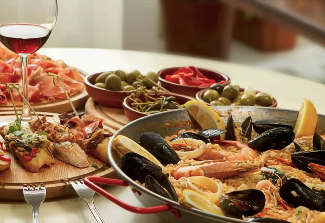 Romantyczna kolacja co ugotować: przepisy, które oczarują Twoją drugą połówkę