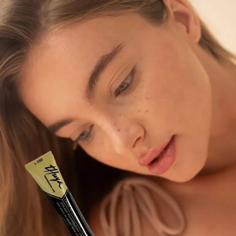 Jak pielęgnować rzęsy? Zastosuj profesjonalne odżywki