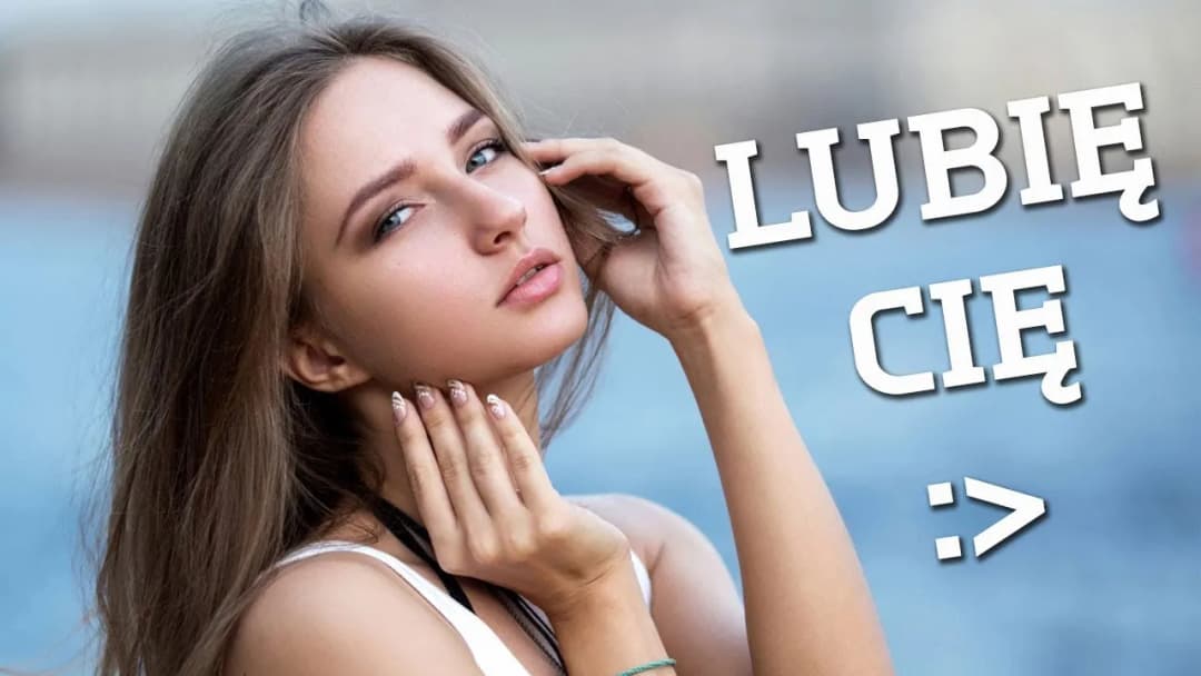 10 zaskakujących sygnałów zainteresowania u dziewczyn - poznaj je!