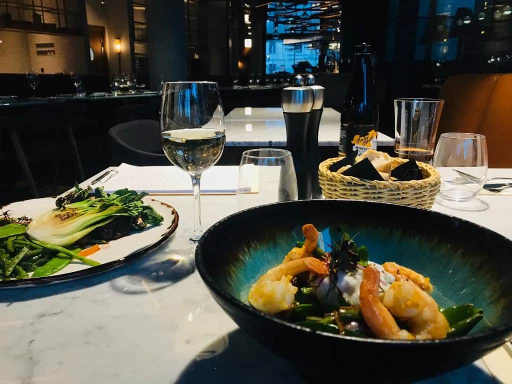 Gdzie na romantyczną kolację w Łodzi? Odkryj najlepsze miejsca