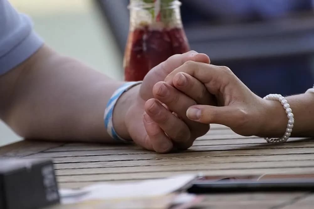 Ile powinna trwać pierwsza randka? Poznaj optymalne wskazówki
