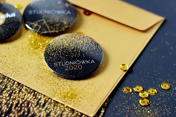 Jak zaprosić dziewczynę na studniówkę: 7 skutecznych porad